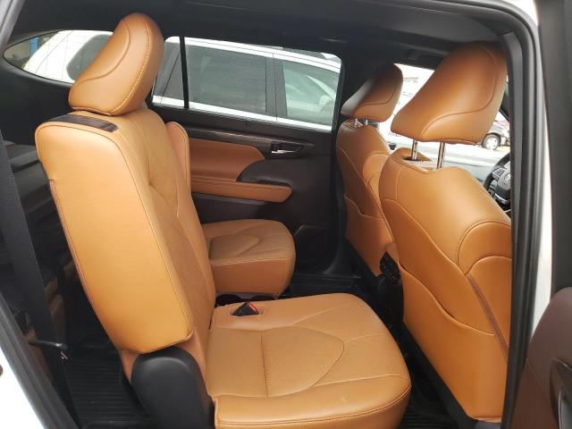 Photo 11 from auction – 2021 TOYOTA HIGHLANDER with VIN 5TDEBRCH0MS051488
