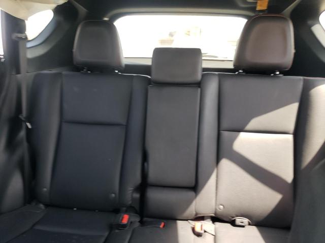 Photo 10 from auction – 2016 TOYOTA RAV4 SE with VIN JTMNFREV7GJ096369