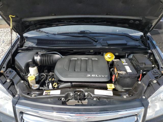 Photo 12 from auction – 2016 CHRYSLER TOWN & COU with VIN 2C4RC1BG3GR112175