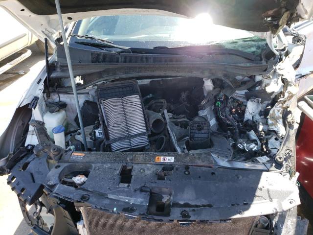 Photo 11 from auction – 2017 HYUNDAI SANTA FE S with VIN 5NMZU3LB0HH032016