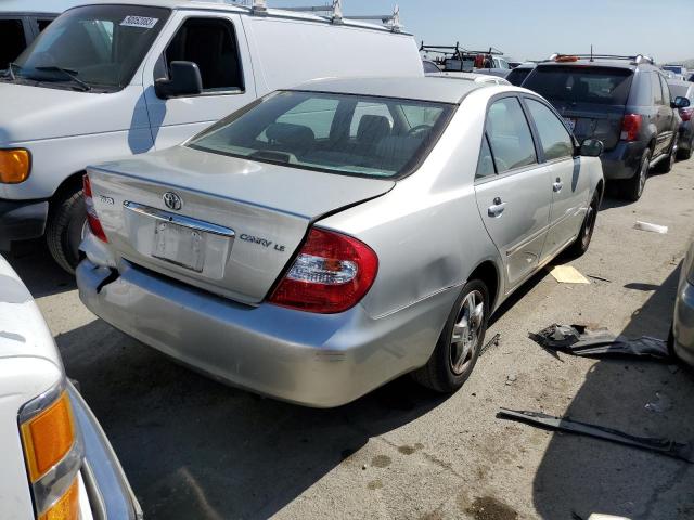 Photo 3 from auction – 2002 TOYOTA CAMRY LE with VIN JTDBE30K620102015