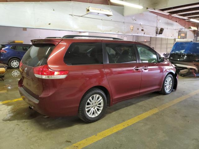 Photo 3 from auction – 2012 TOYOTA SIENNA XLE with VIN 5TDYK3DC1CS239626