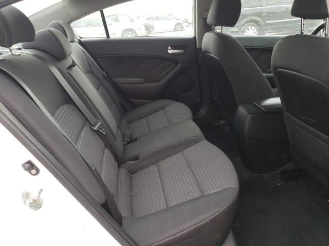 Photo 10 from auction – 2018 KIA FORTE LX with VIN 3KPFL4A73JE185061