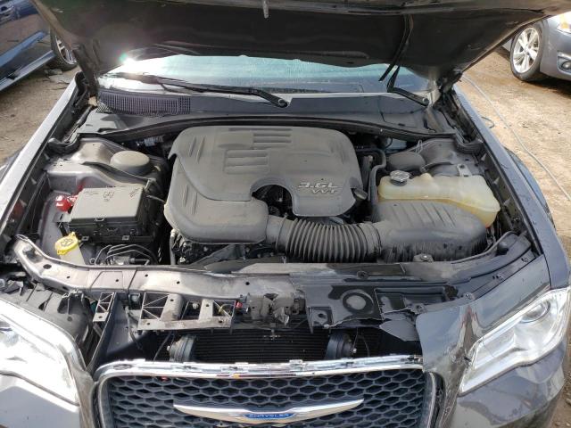 Photo 11 from auction – 2017 CHRYSLER 300 LIMITE with VIN 2C3CCAAG0HH646849