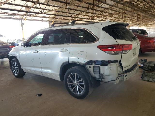 Photo 2 from auction – 2018 TOYOTA HIGHLANDER with VIN 5TDKZRFH9JS269516