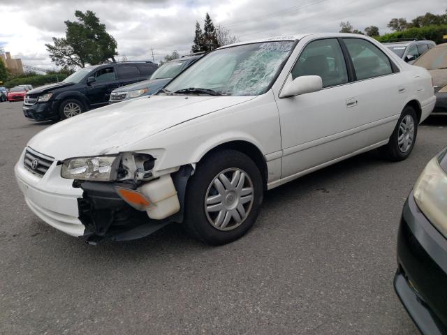 TOYOTA CAMRY 2000 with VIN 4T1BG22K1YU976044 - Photo from auction