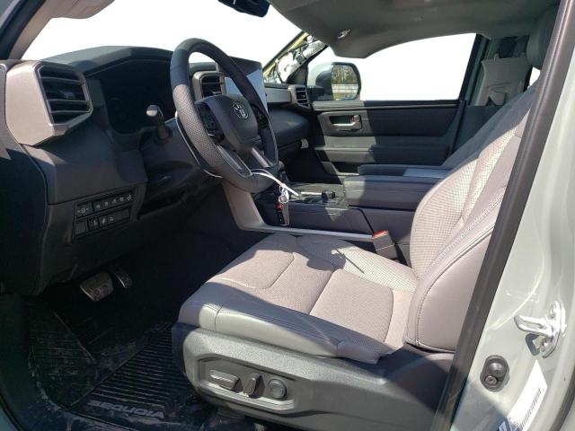 صورة رقم 7 من المزاد - 2023 TOYOTA SEQUOIA SR مع VIN 7SVAAABA6PX001822