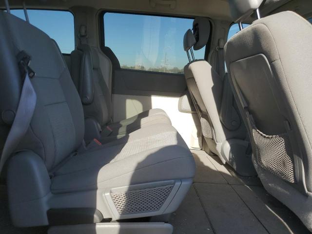 Photo 11 from auction – 2010 CHRYSLER TOWN & COU with VIN 2A4RR4DE8AR344297