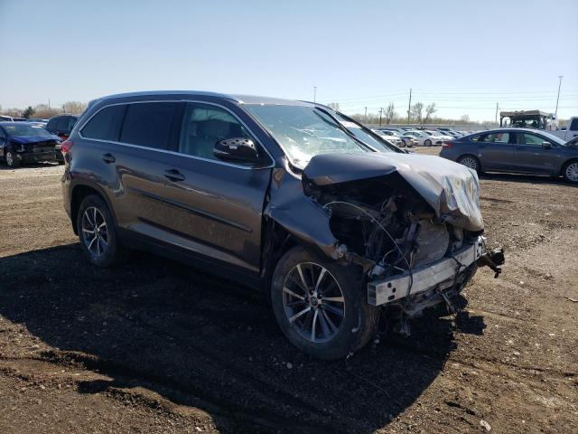 Photo 4 from auction – 2019 TOYOTA HIGHLANDER with VIN 5TDJZRFH2KS616939