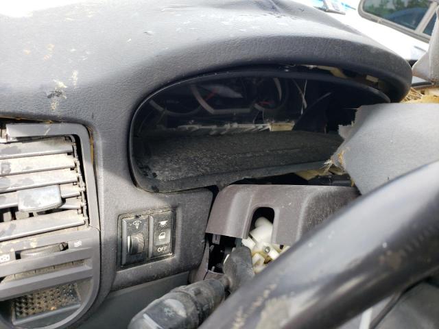 Photo 9 from auction – 2003 KIA SEDONA EX with VIN KNDUP131736414322