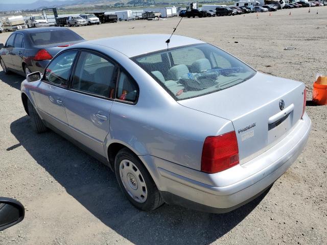 Photo 2 from auction – 2000 VOLKSWAGEN PASSAT GLS with VIN WVWMD23B3YE187117