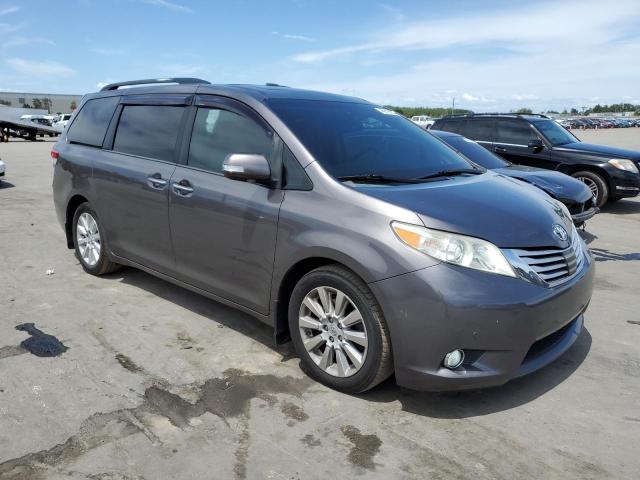 Photo 4 from auction – 2013 TOYOTA SIENNA XLE with VIN 5TDYK3DC4DS311940