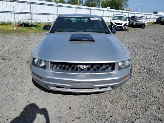 Photo 5 from auction – 2005 FORD MUSTANG with VIN 1ZVFT80N455139549
