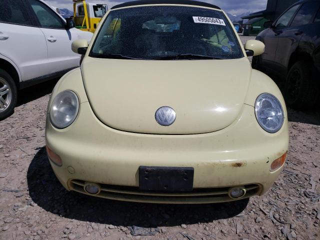 Photo 5 from auction – 2005 VOLKSWAGEN BEETLE with VIN 3VWCD31Y75M300319