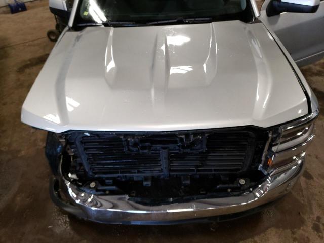 Photo 11 from auction – 2018 CHEVROLET SILVERADO with VIN 3GCUKREC8JG231809