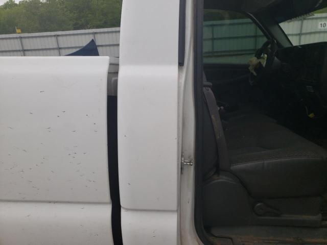 Photo 10 from auction – 2006 CHEVROLET SILVERADO with VIN 1GCHC24U46E163099