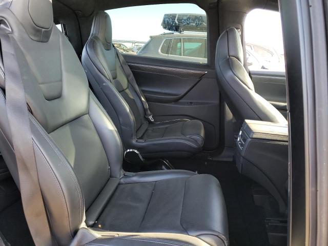 Photo 10 from auction – 2017 TESLA MODEL X with VIN 5YJXCBE20HF052785