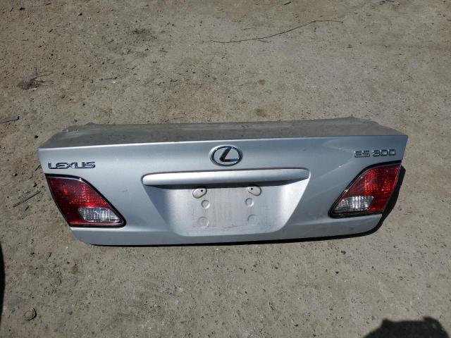 Photo 12 from auction – 2002 LEXUS ES 300 with VIN JTHBF30G525028855