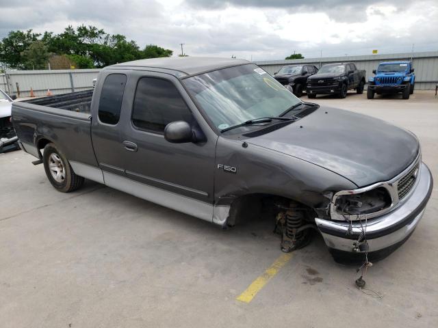 Foto 4 de la subasta – 2003 FORD F150 con VIN 1FTRX17243NA15012