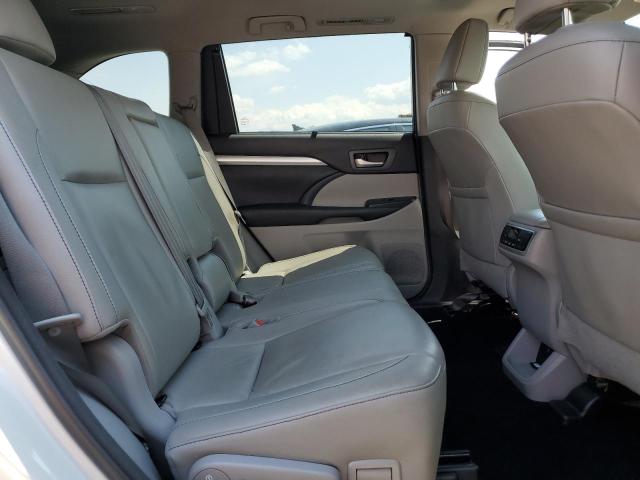 Photo 11 from auction – 2018 TOYOTA HIGHLANDER with VIN 5TDJZRFH7JS907130