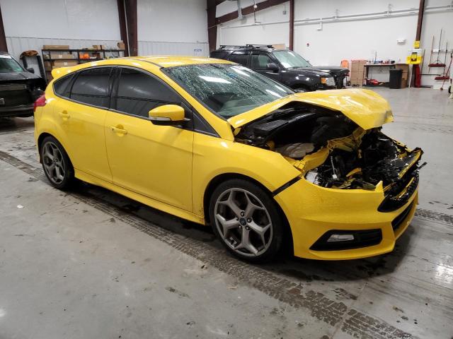 Photo 4 from auction – 2017 FORD FOCUS ST with VIN 1FADP3L94HL211419