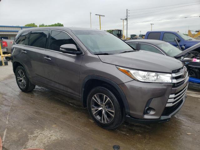 Photo 4 from auction – 2017 TOYOTA HIGHLANDER with VIN 5TDZARFH8HS027221