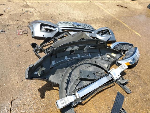 Photo 13 from auction – 2022 FORD EXPLORER L with VIN 1FMSK7FH6NGB61598