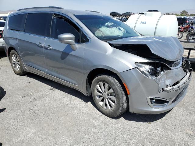 Photo 4 from auction – 2017 CHRYSLER PACIFICA T with VIN 2C4RC1BG1HR620890
