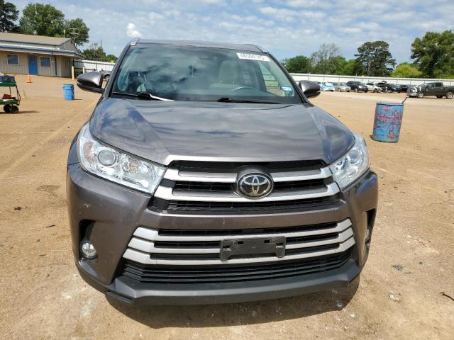 Photo 5 from auction – 2017 TOYOTA HIGHLANDER with VIN 5TDKZRFH5HS521336