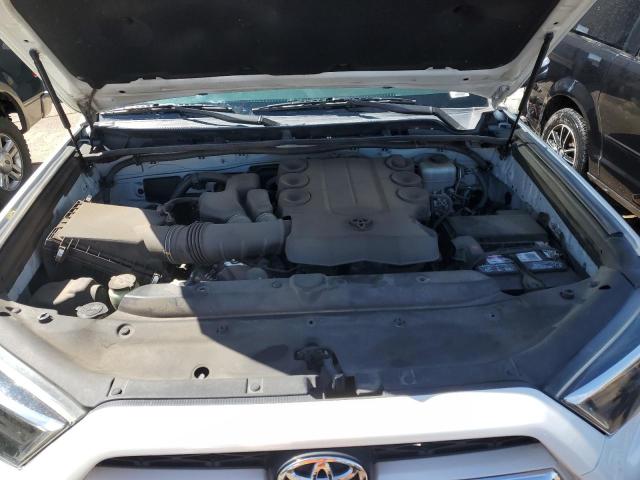 Photo 12 from auction – 2015 TOYOTA 4RUNNER SR with VIN JTEBU5JR5F5273109