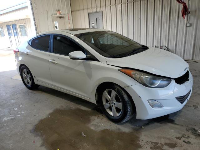 Photo 4 from auction – 2012 HYUNDAI ELANTRA GL with VIN 5NPDH4AE5CH128219