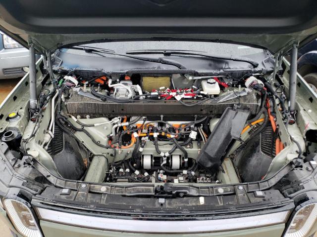 Photo 11 from auction – 2022 RIVIAN R1T LAUNCH with VIN 7FCTGAAL8NN003255
