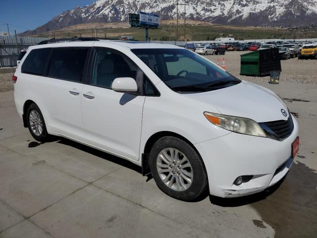 Photo 4 from auction – 2012 TOYOTA SIENNA XLE with VIN 5TDYK3DCXCS204776