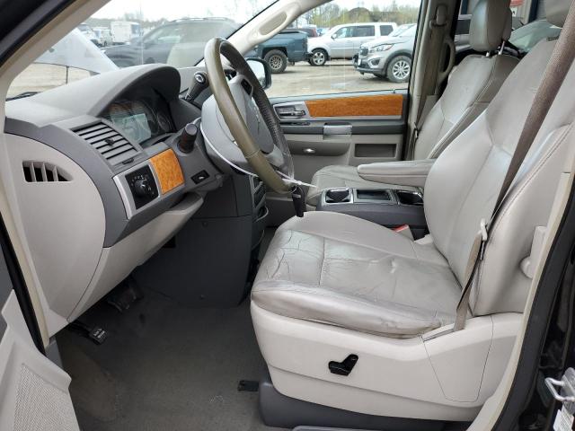 Photo 7 from auction – 2010 CHRYSLER TOWN & COU with VIN 2A4RR7DX5AR321997