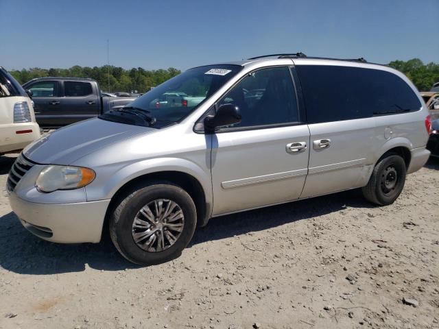 CHRYSLER TOWN & COU 2006 with VIN 2C4GP44RX5R164203 - Photo from auction