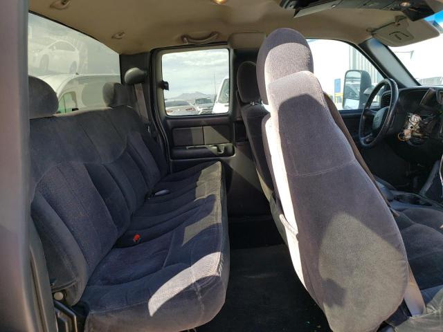 Photo 10 from auction – 2001 CHEVROLET SILVERADO with VIN 2GCEC19T111238378