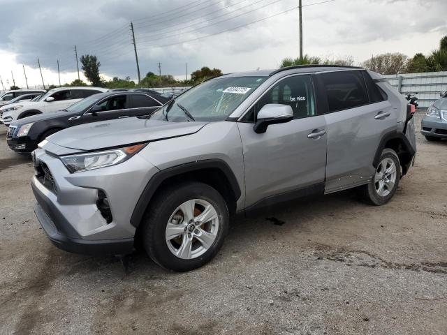 TOYOTA RAV4 XLE 2021 with VIN 2T3P1RFV2MC242214 - Photo from auction