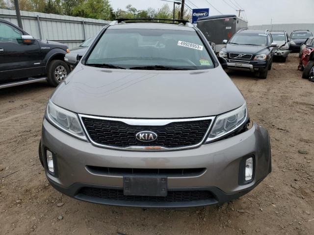 Photo 5 from auction – 2014 KIA SORENTO LX with VIN 5XYKTCA67EG542699