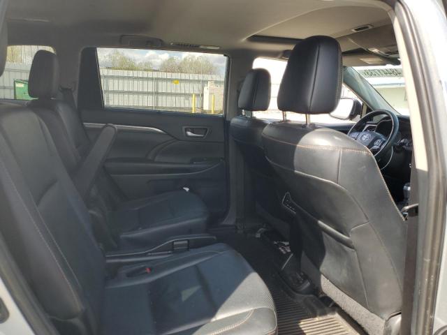 Photo 11 from auction – 2019 TOYOTA HIGHLANDER with VIN 5TDDGRFH0KS059807