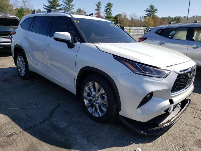 Photo 4 from auction – 2022 TOYOTA HIGHLANDER with VIN 5TDDZRBH1NS205930