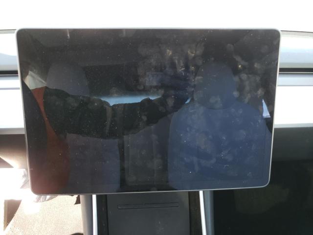 Photo 9 from auction – 2018 TESLA MODEL 3 with VIN 5YJ3E1EB2JF085666