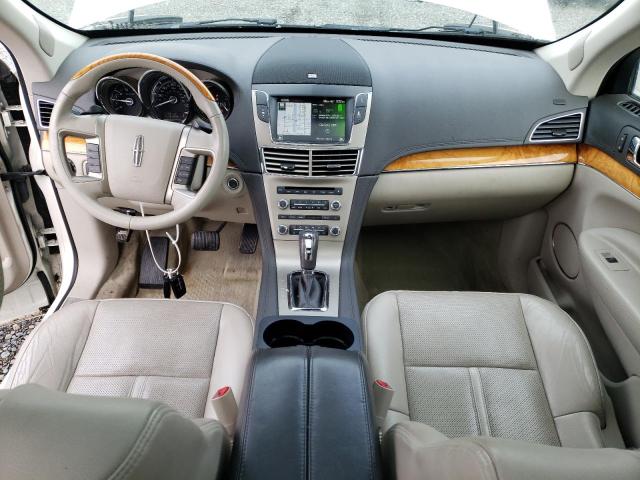 Photo 8 from auction – 2012 LINCOLN MKT with VIN 2LMHJ5AT7CBL50735