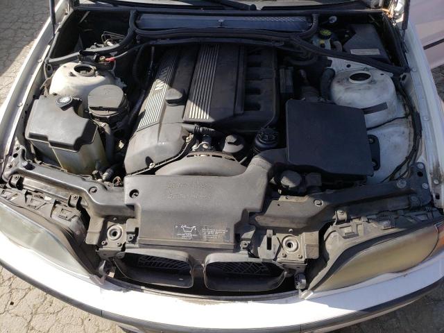 Photo 11 from auction – 2003 BMW 325 XI with VIN WBAEU33483PM53057