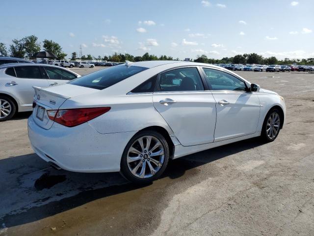 Photo 3 from auction – 2013 HYUNDAI SONATA SE with VIN 5NPEC4AC0DH518759