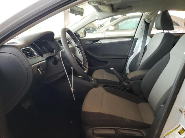 Photo 7 from auction – 2017 VOLKSWAGEN JETTA S with VIN 3VW2B7AJ1HM405437