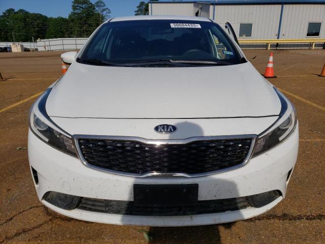Photo 5 from auction – 2018 KIA FORTE LX with VIN 3KPFK4A78JE229140