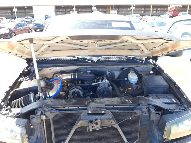 Photo 11 from auction – 2005 CHEVROLET SILVERADO with VIN 1GCEC14X45Z170200