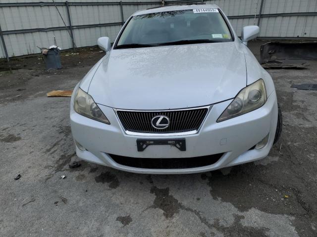 Photo 5 from auction – 2006 LEXUS IS 250 with VIN JTHCK262765004293
