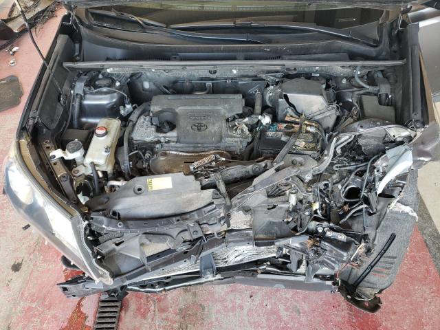 Photo 12 from auction – 2015 TOYOTA RAV4 XLE with VIN JTMRFREV9FJ020359
