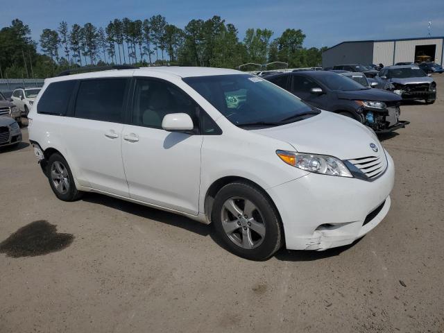 Photo 4 from auction – 2017 TOYOTA SIENNA LE with VIN 5TDKZ3DC3HS767984